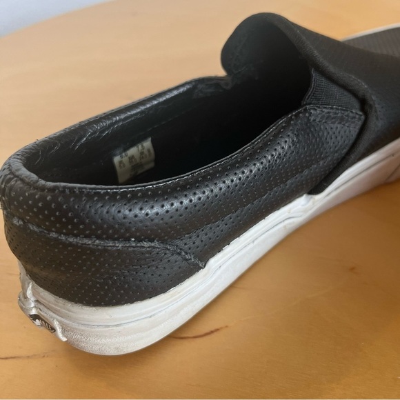 Vans Classic Slip-On Black Perforated Leather Sneaker Unisex Men’s 6 Women’s 7.5 - Picture 9 of 13